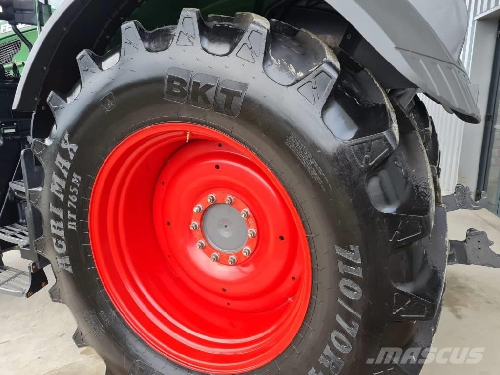 Fendt 828 Profi Plus Tractoare