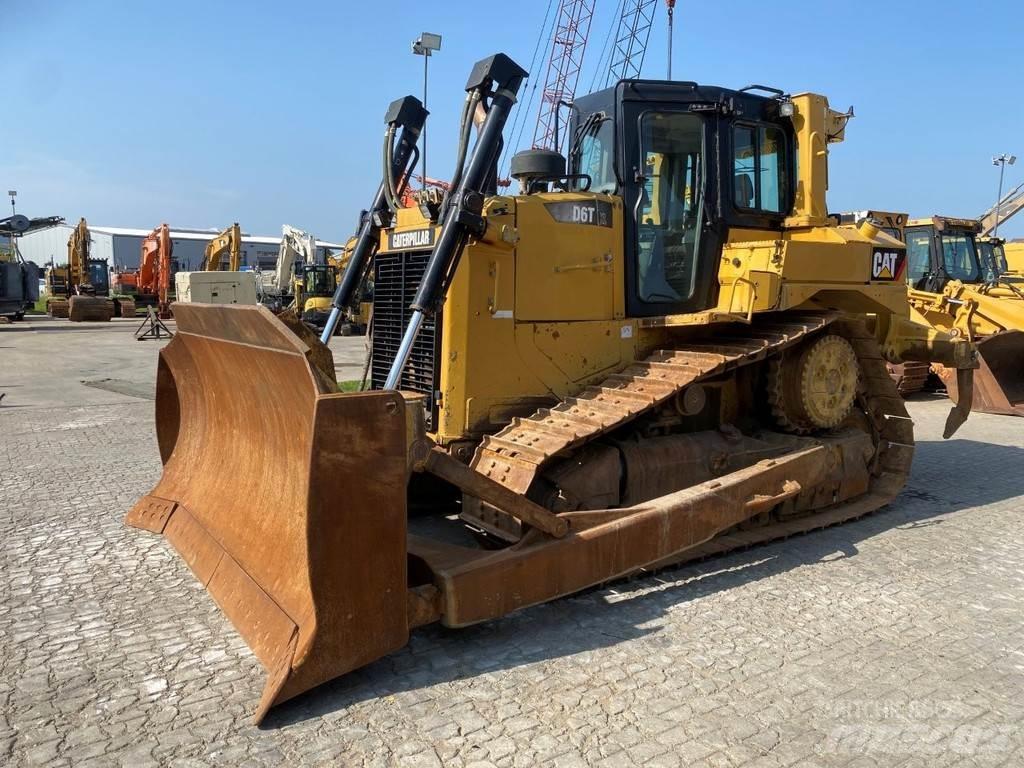 CAT D6T NVT Buldozere pe senile