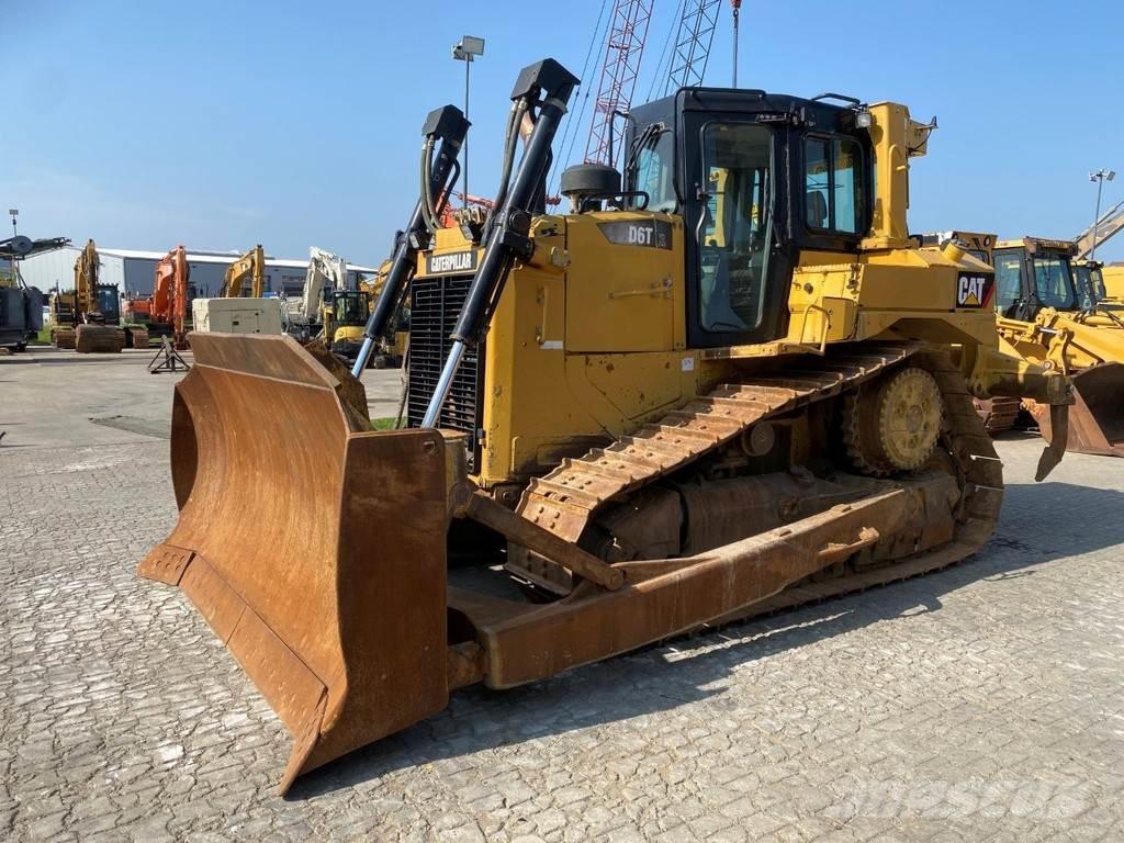 CAT D6T NVT Buldozere pe senile