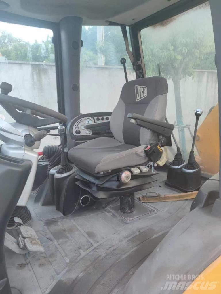 JCB 3 CX Buldoexcavatoare
