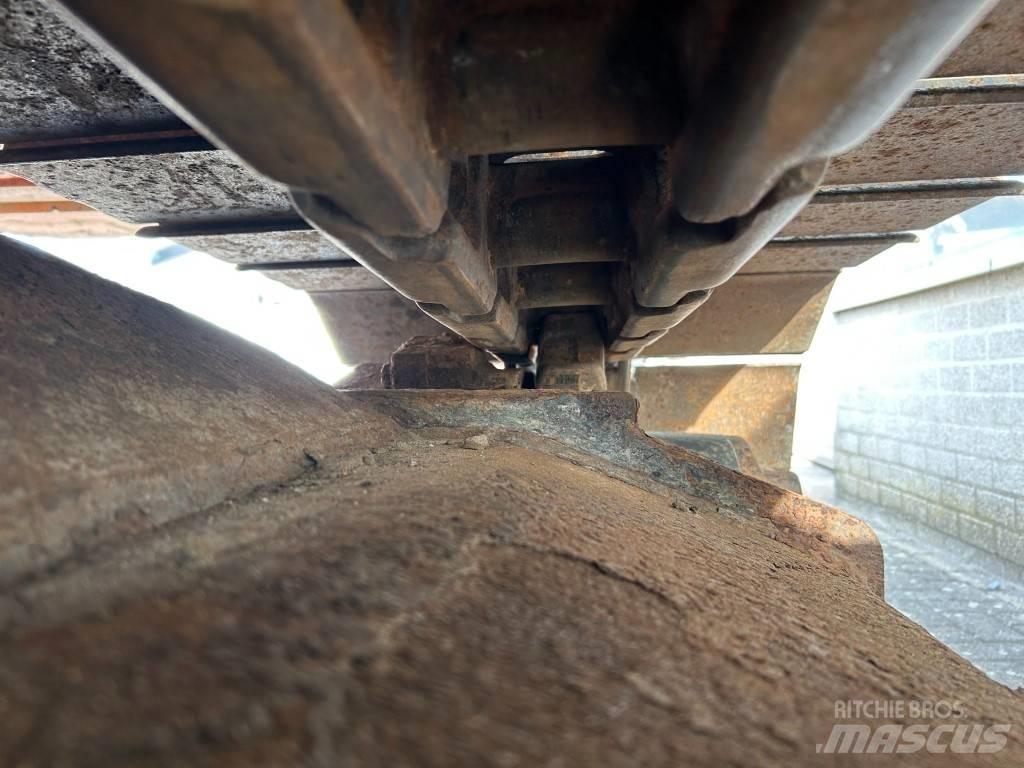 Fiat-Hitachi EX 165 Excavatoare pe șenile
