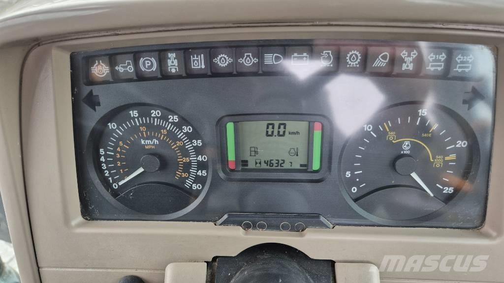 John Deere 6320 SE Tractoare