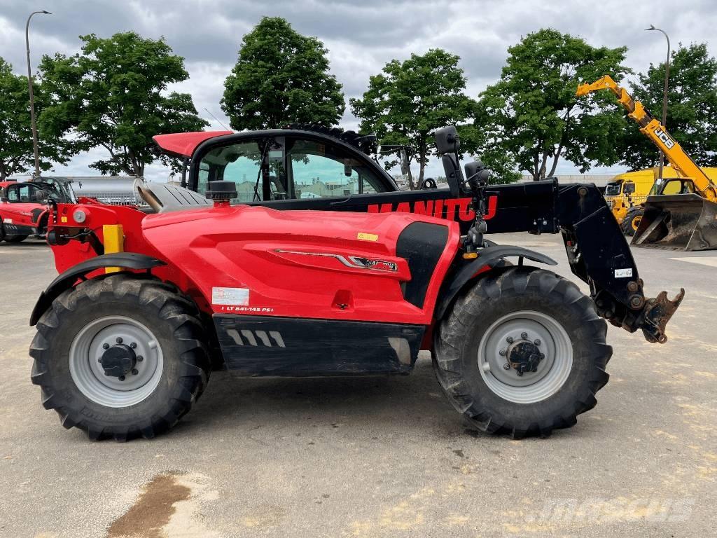 Manitou 841-145 PS + Tractoare
