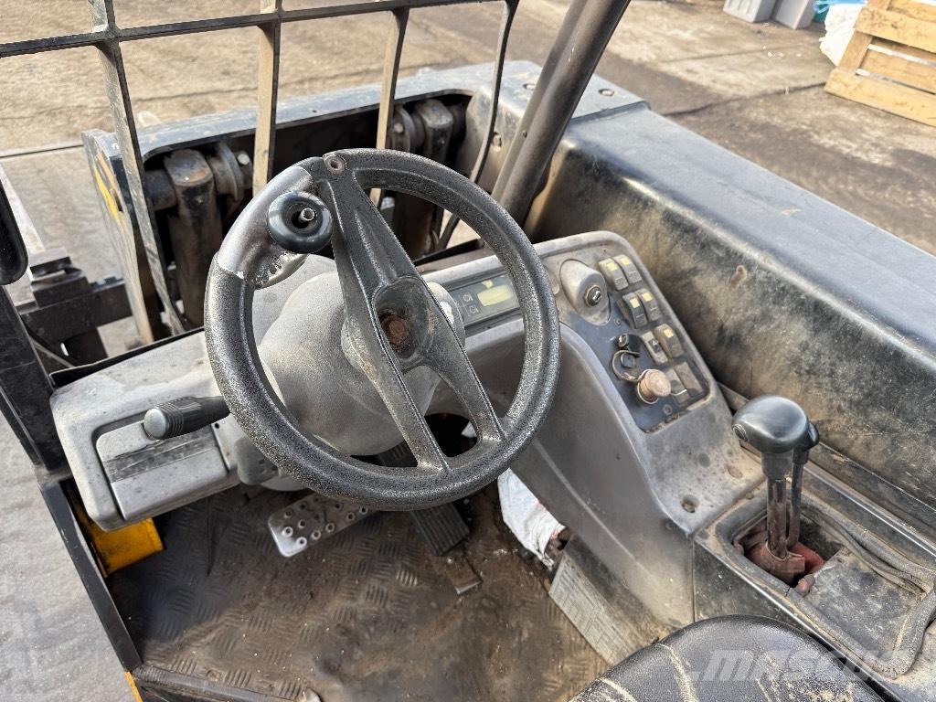 JCB Teletruk 30 D Stivuitoare telescopice