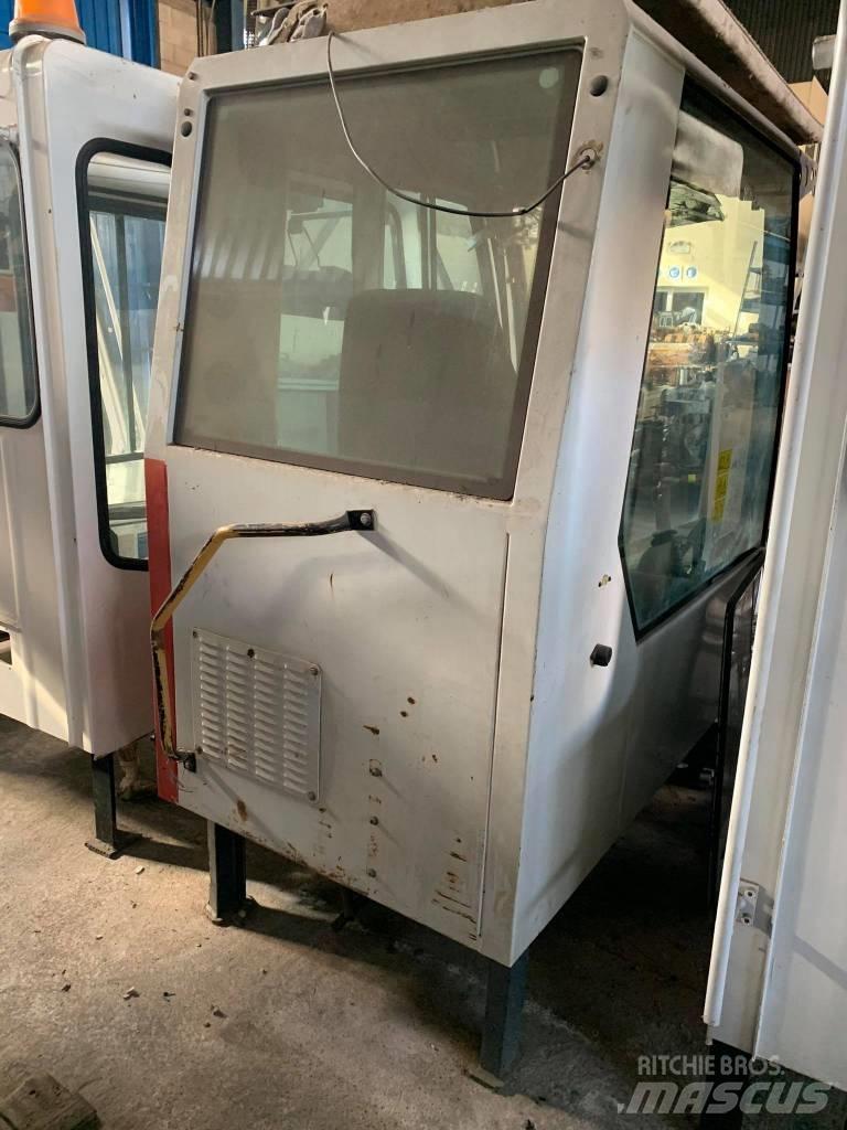 O&K Pms III Cabine si interior