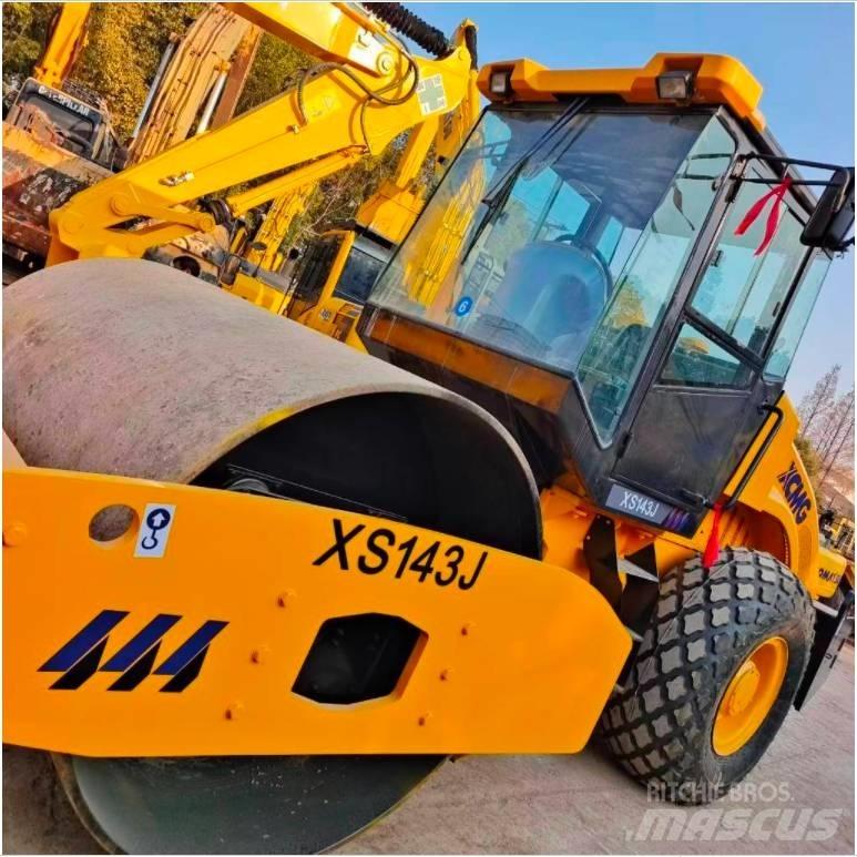 XCMG XS143J Compactoare monocilindrice