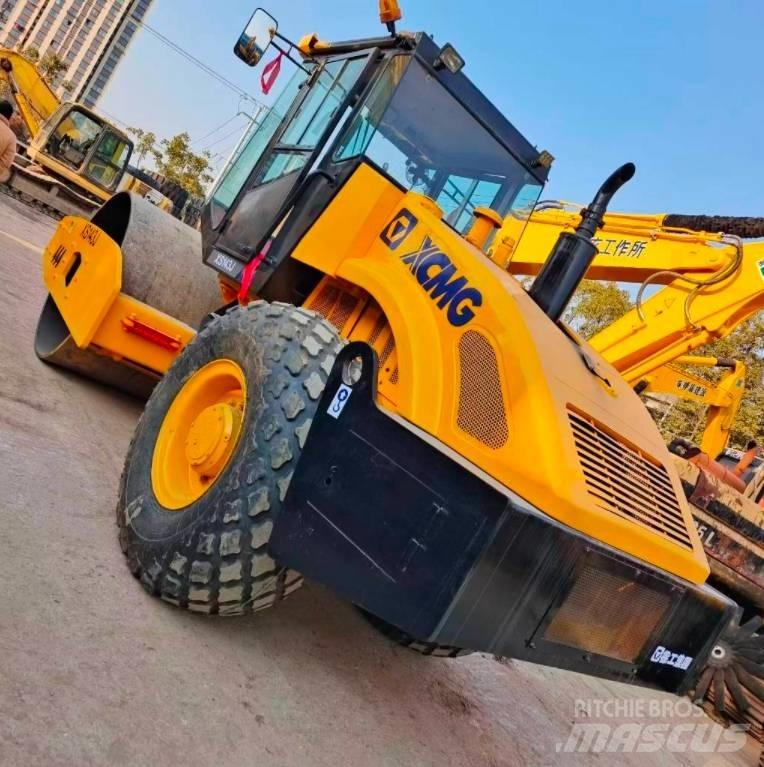 XCMG XS143J Compactoare monocilindrice