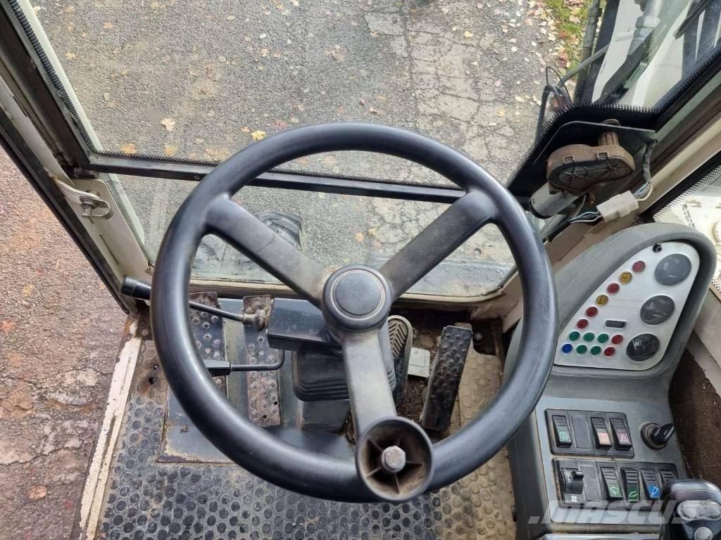 Terex TW 85 Excavatoare cu roti