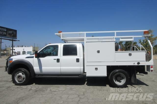 Ford F 550 Camioane platforma/prelata