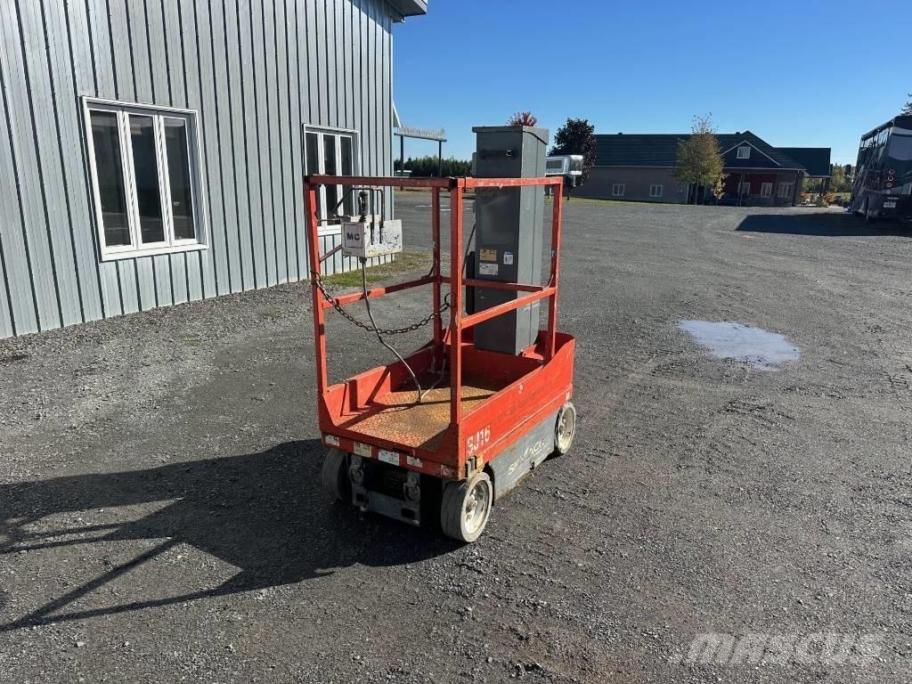 SkyJack SJ 16 Ascensoare verticale catarg