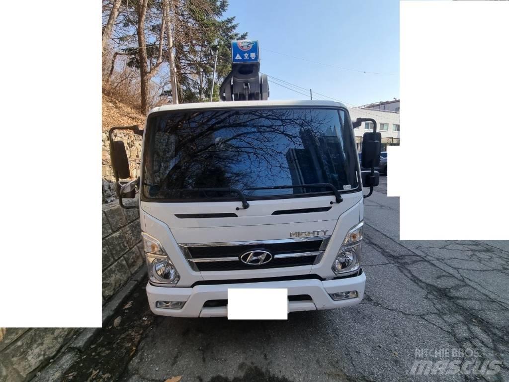 Horyong SKY300 Platforme aeriene montate pe camion