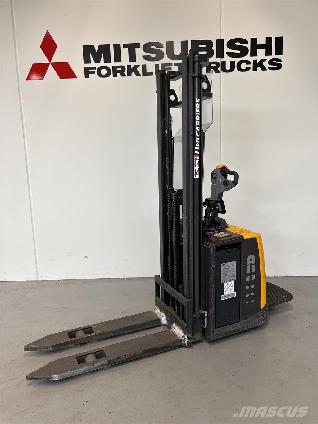 Atlet PSP125 Transpaleti autopropulsanti