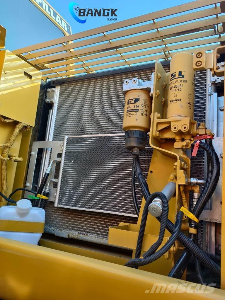 CAT 330 CL Excavatoare pe șenile
