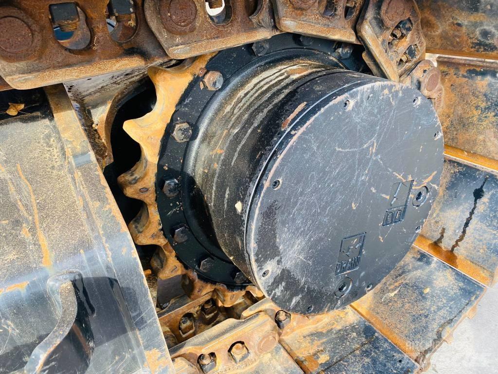 CAT 325 Excavatoare pe șenile
