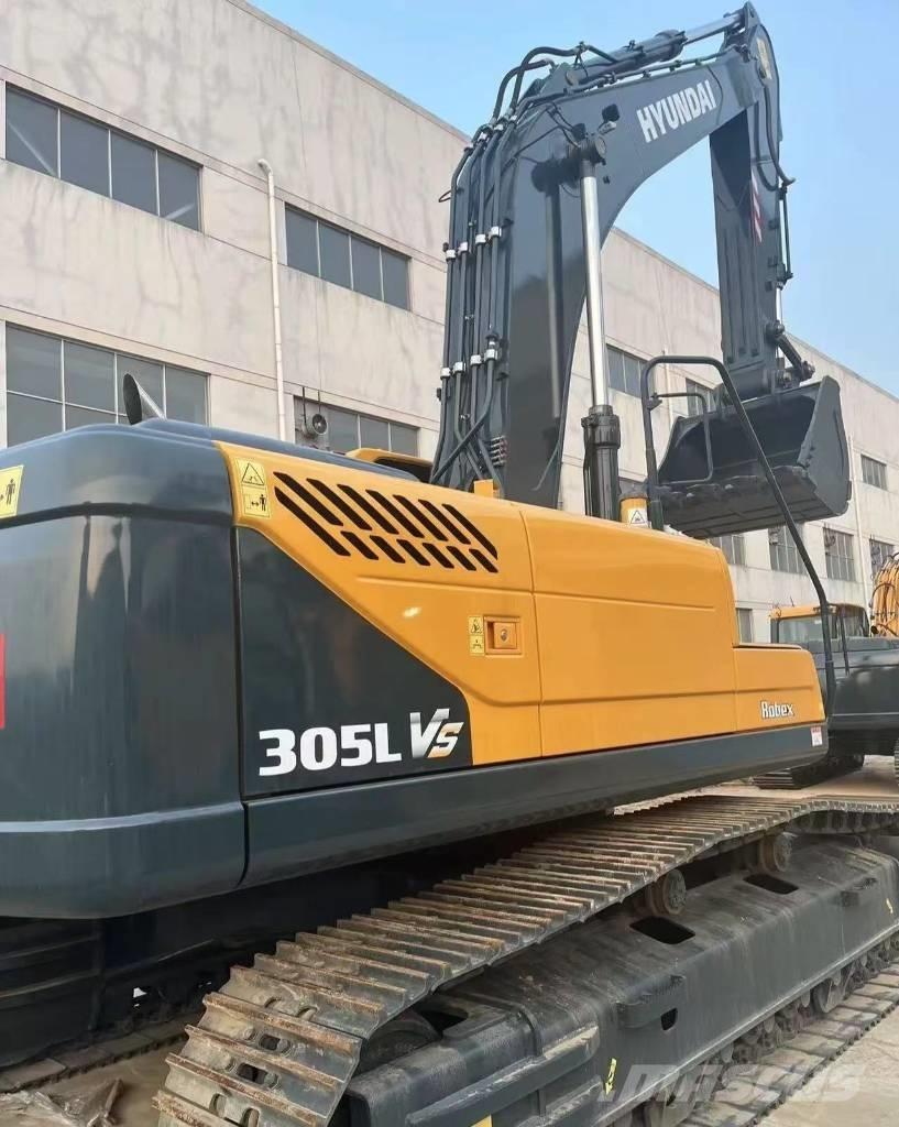 Hyundai 350 L VS Excavatoare pe șenile
