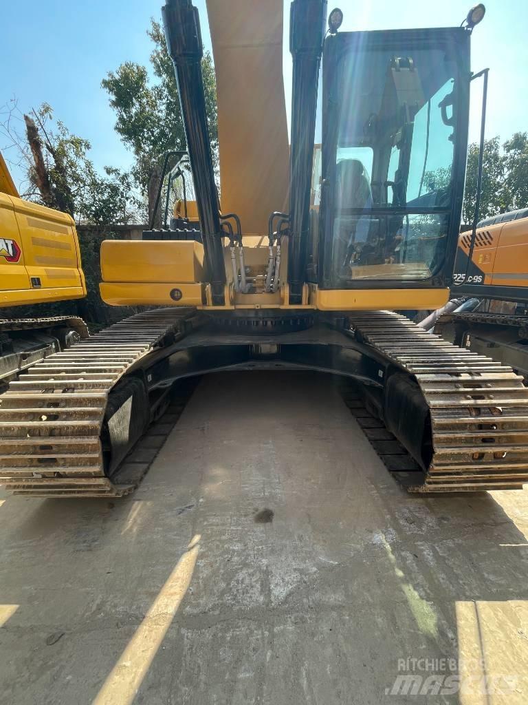 CAT 330 GC Excavatoare pe șenile
