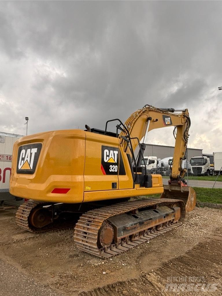 CAT 320 Excavatoare pe șenile

