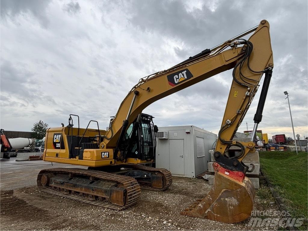 CAT 320 Excavatoare pe șenile
