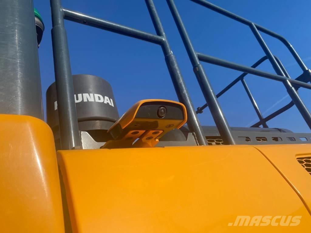 Hyundai HX220L Excavatoare pe șenile
