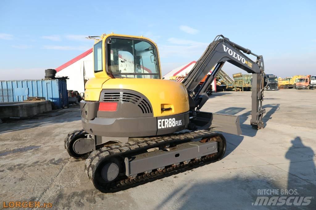 Volvo ECR 88 PLUS Excavatoare 7t - 12t