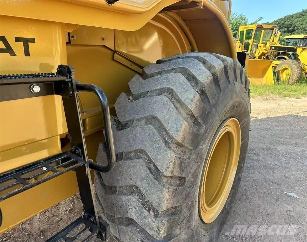 CAT 966H Incarcator pe pneuri