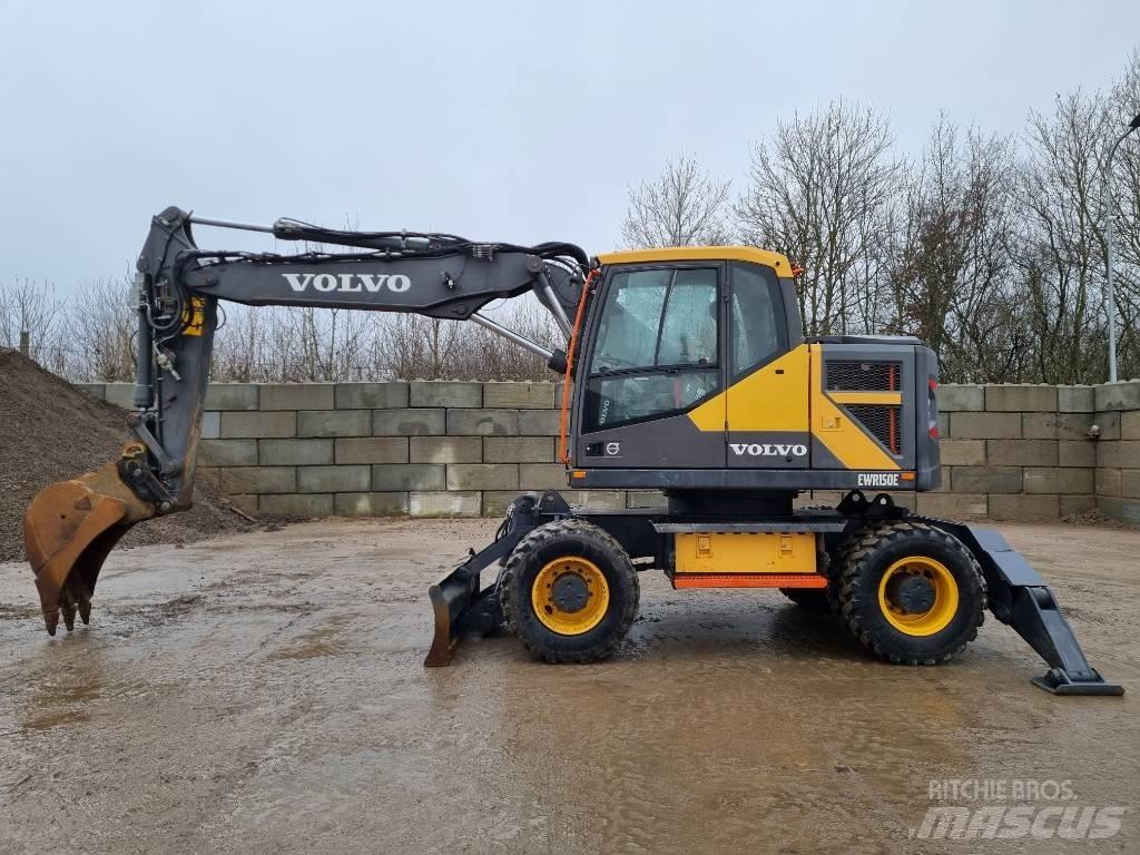 Volvo EWR 150 E Excavatoare cu roti