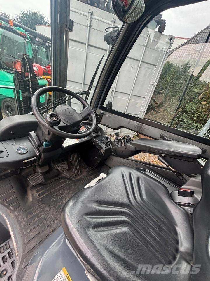 Toyota 8 FGKF 20 Stivuitor GPL