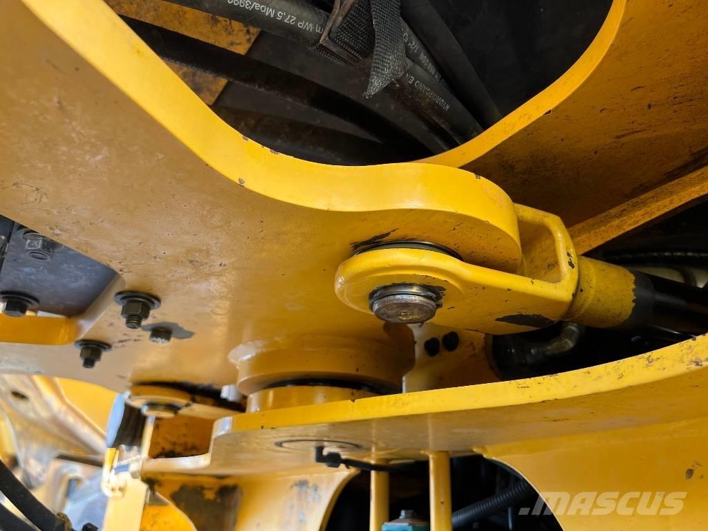 Volvo L90F Incarcator pe pneuri