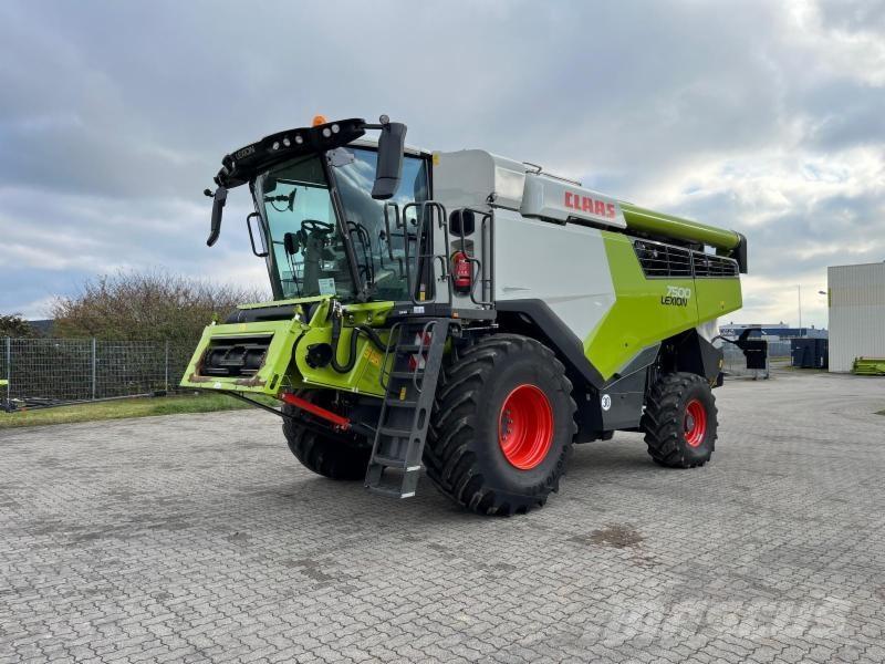 CLAAS LEXION 7500 Combine de secerat