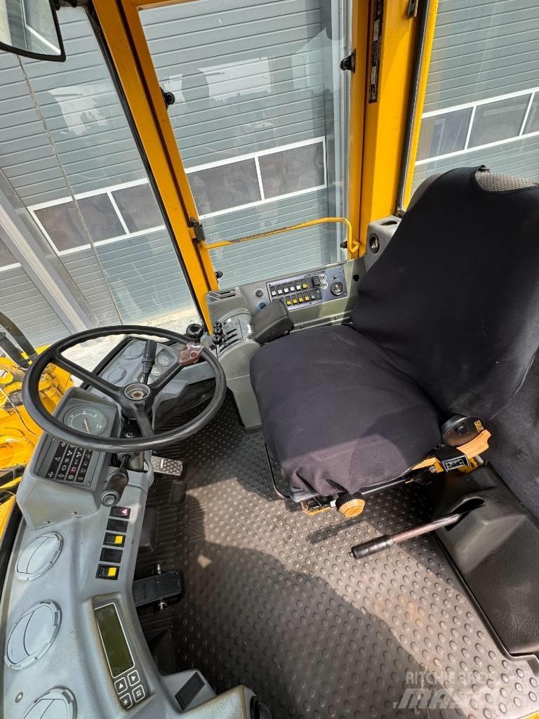 Volvo L90B Incarcator pe pneuri
