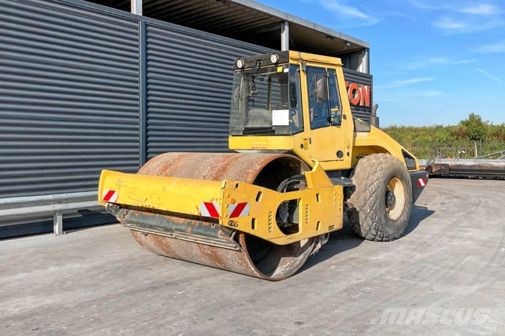 Bomag BW 213 DH-4 Compactoare monocilindrice