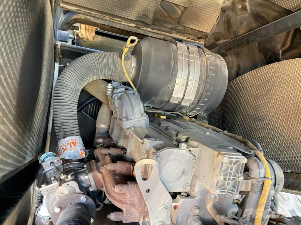 Bomag BW 213 DH-4 Compactoare monocilindrice