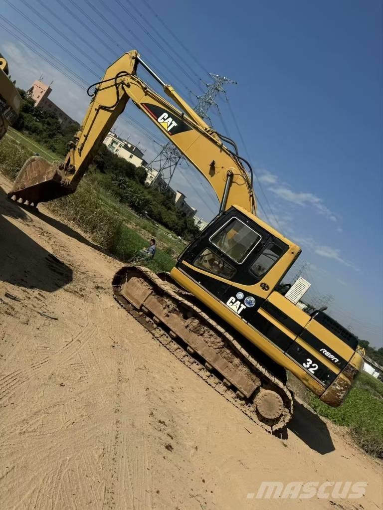 CAT 320 B Excavatoare pe șenile
