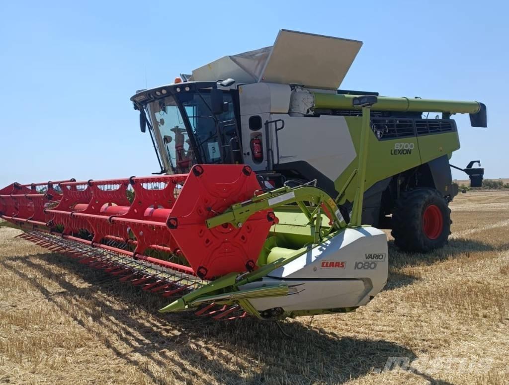 CLAAS Lexion 8700 Combine de secerat