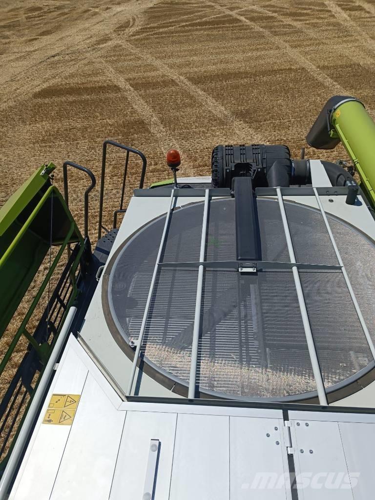 CLAAS Lexion 8700 Combine de secerat