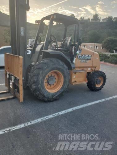 CASE 586H Masini de teren dificil