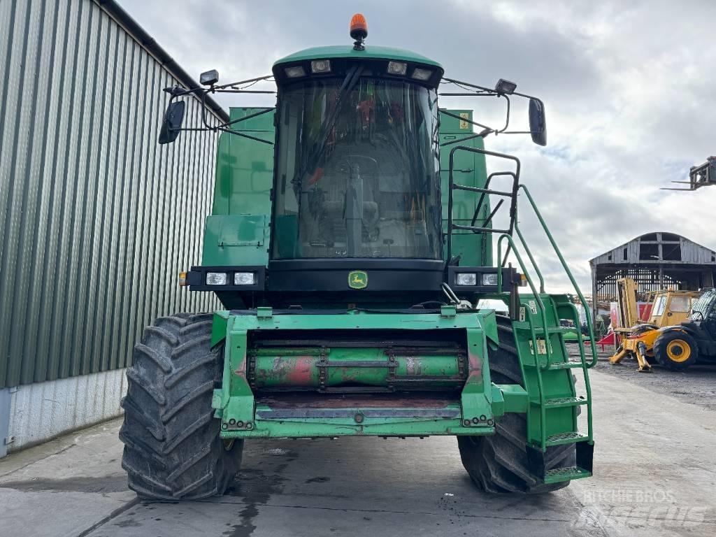 John Deere 1550 WTS Combine de secerat