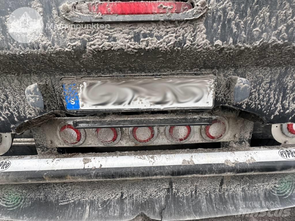 Jyki V 42 T00 Remorci pentru lemn