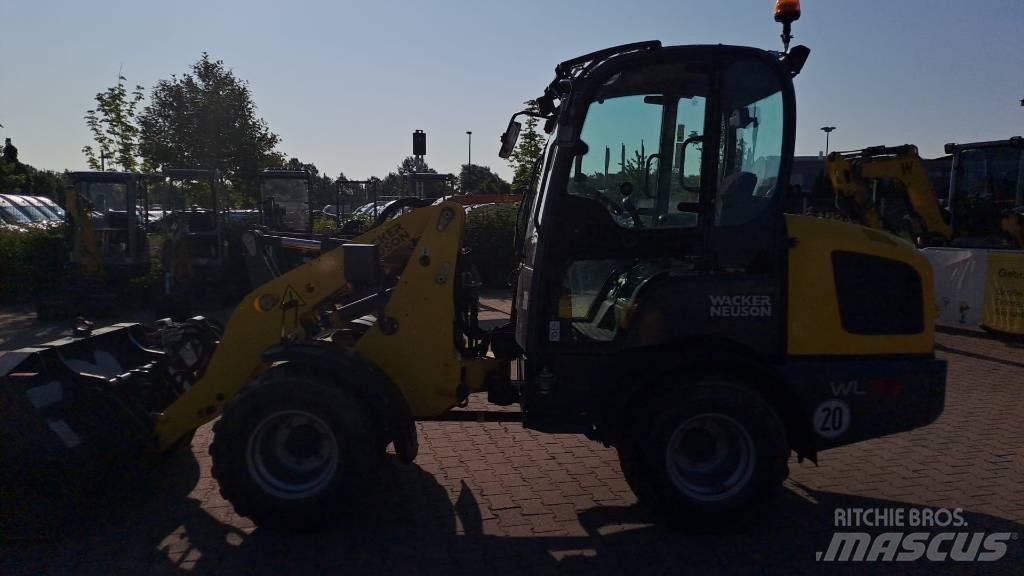 Wacker Neuson WL32 Incarcator pe pneuri