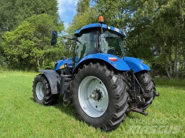 New Holland T 7030 Tractoare