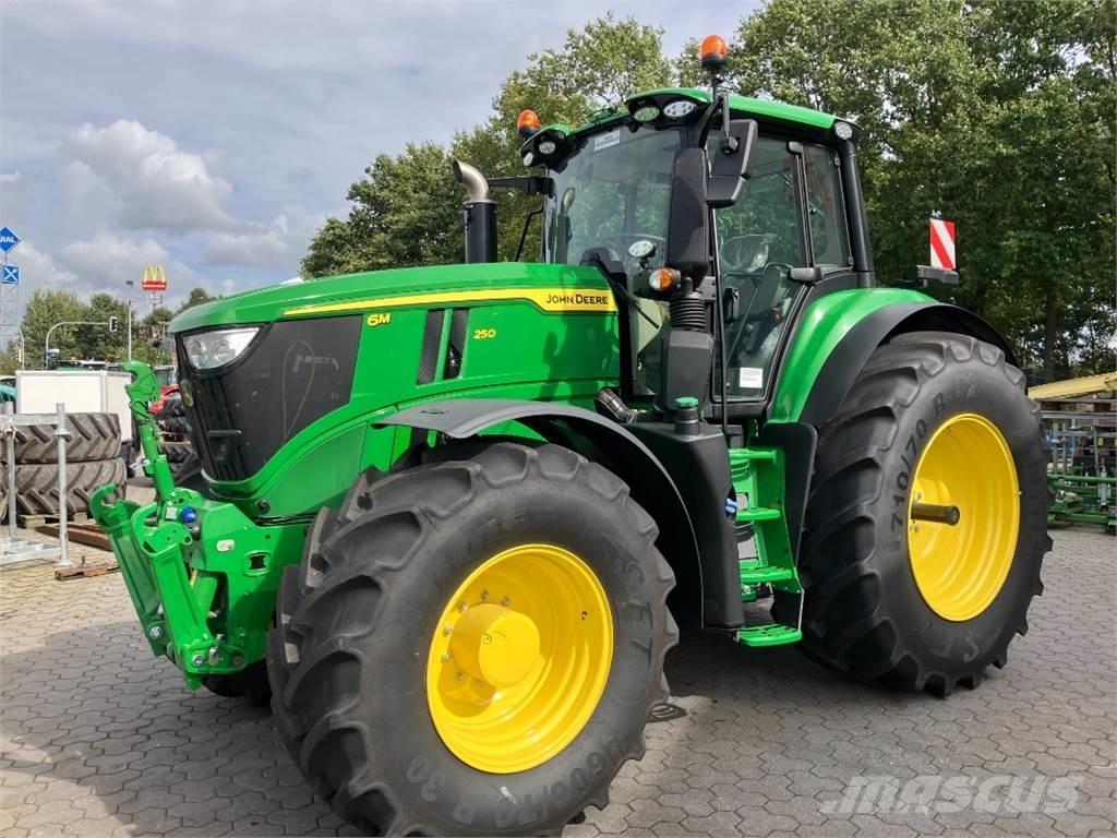 John Deere 6M250 Tractoare