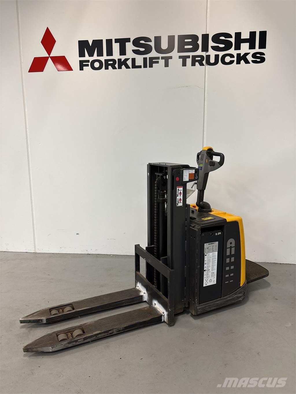 Atlet PSP160 Transpaleti autopropulsanti