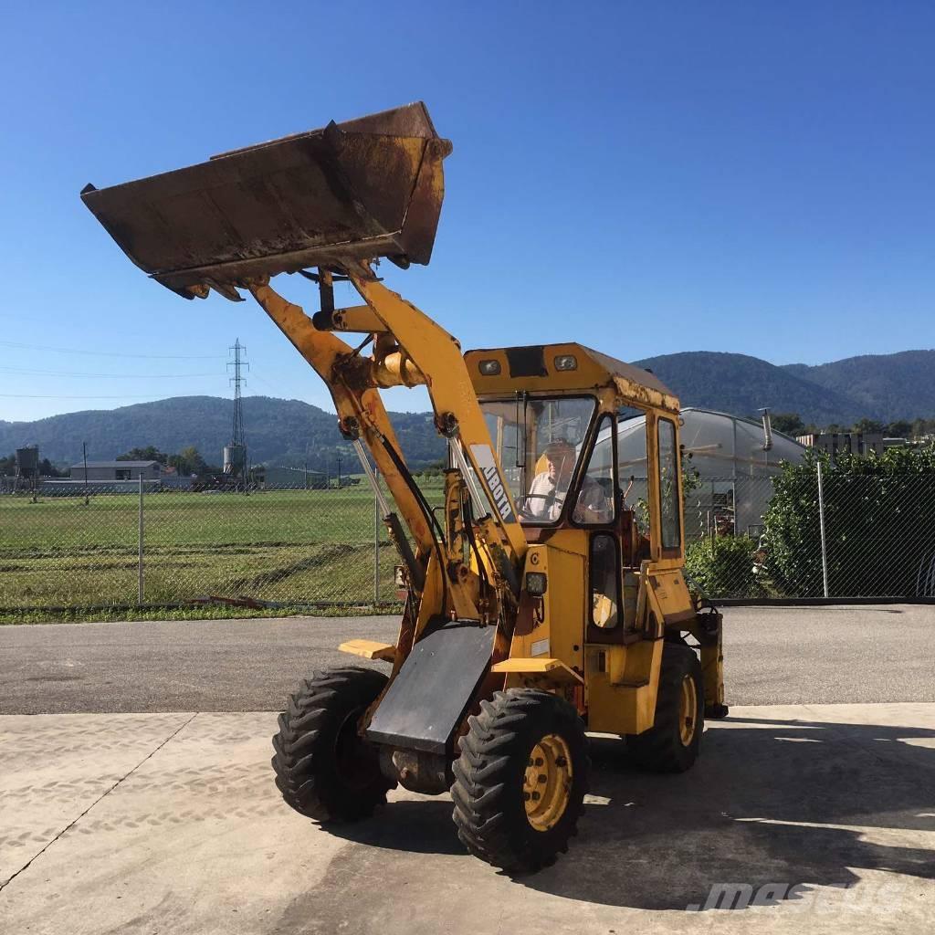 Kubota R 400 Buldoexcavatoare