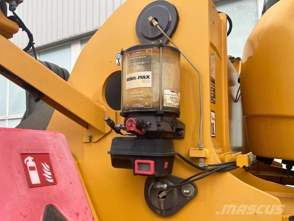 Volvo L 180 H        2015 Incarcator pe pneuri