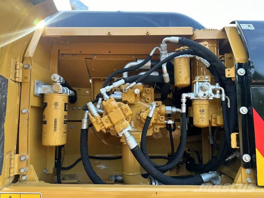 CAT 330 D L Excavatoare pe șenile
