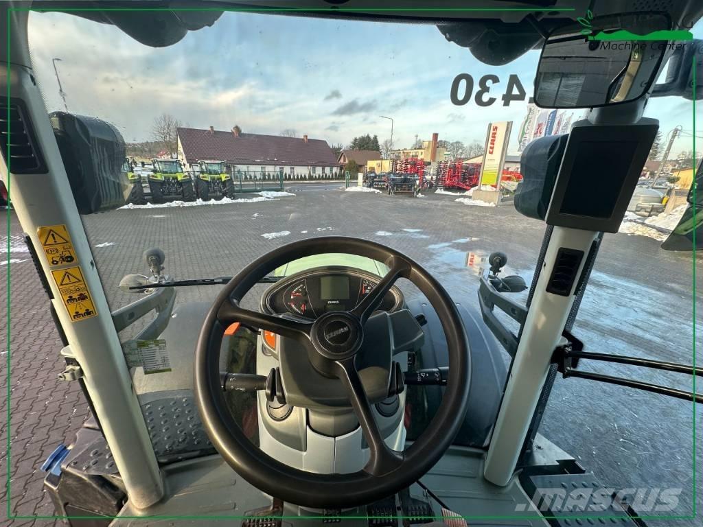 CLAAS Axion 850 Tractoare