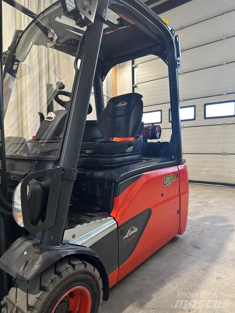 Linde E20L-02 Stivuitor electric