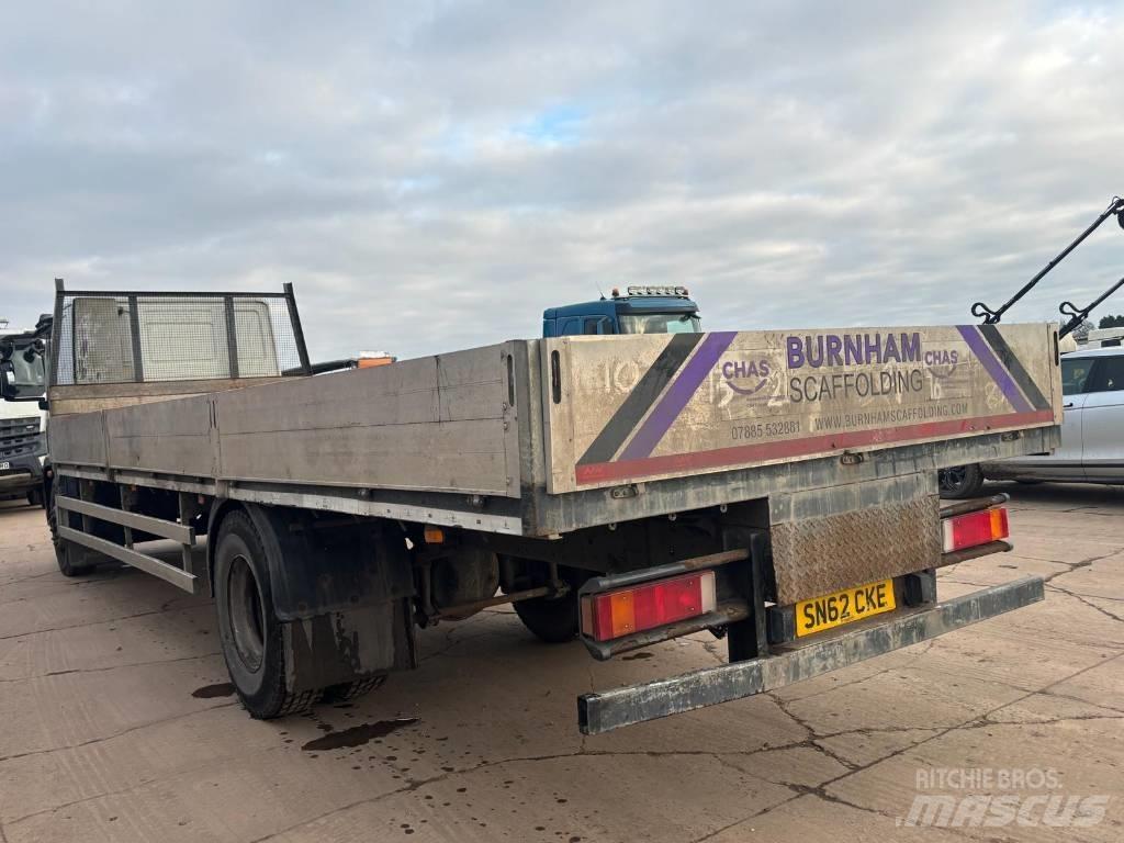 Iveco 180E 25 Camioane platforma/prelata