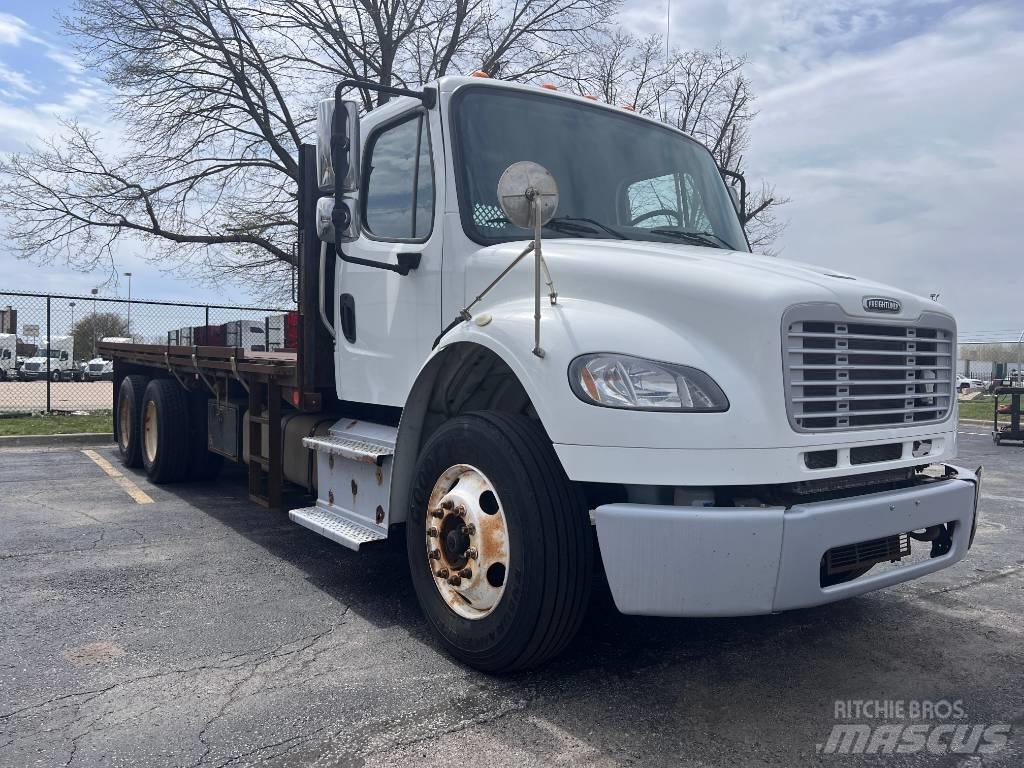 Freightliner M 106 Camioane platforma/prelata