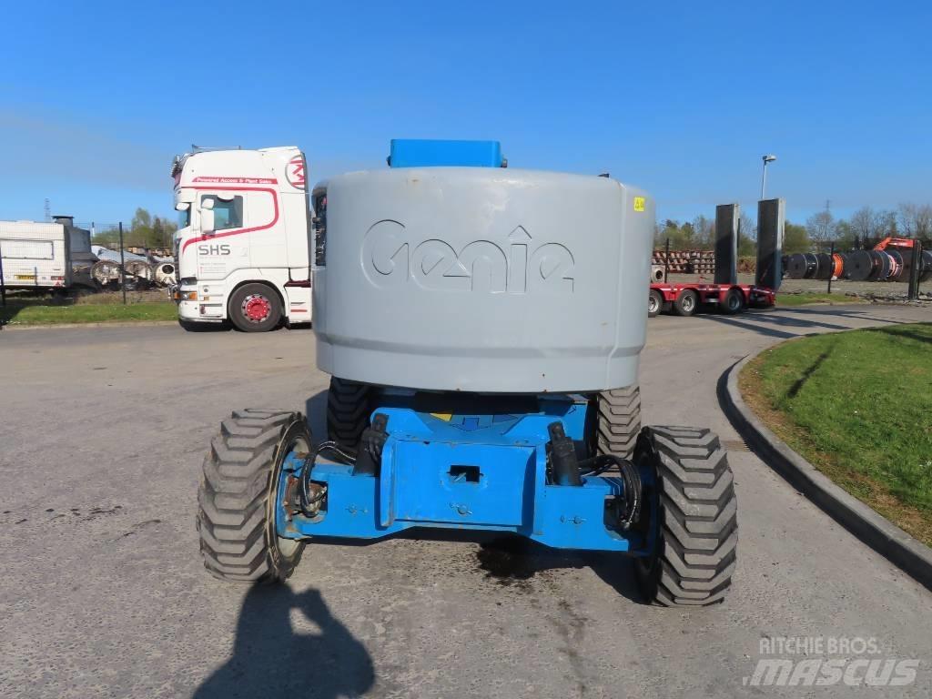 Genie Z 45/25 J Nacele cu brat articulat